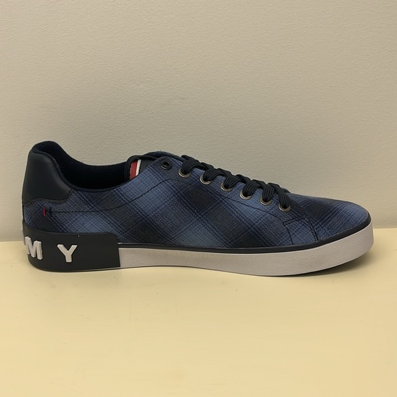 Tommy Hilfiger Plaid Converse Men’s Size 9 Shoes (NWOT) - Picture 3 of 5